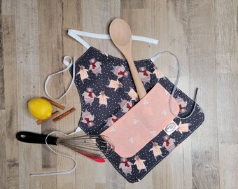 Apron with pocket, size 2-4 years