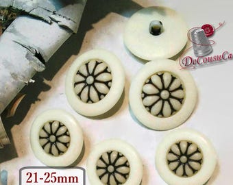 3 buttons,  Flower Truss, 21mm, 25mm, antique button, BF37