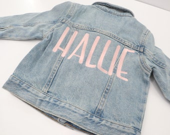 Chaqueta con nombre bordado, chaqueta vaquera con nombre, chaqueta vaquera para niños, chaqueta vaquera bordada