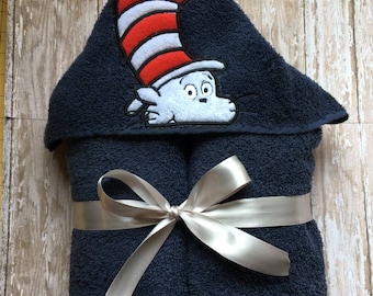 Character Hooded Towel ~ Beach Towel ~ XL Towel ~ Hooded Bath Towel