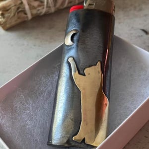 Cat lighter case with Sterling silver crescent moon lighter collectible handmade Metal lighter lighter Vintage style image 1