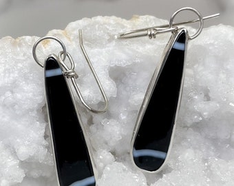 Minimal teardrop 925 banded Agate  earrings, teardrop  earrings, Crystal earrings, .925 Sterling Silver earrings