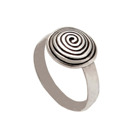 Sterling silver store spiral ring