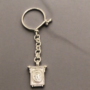 Alexander the Great keychain in sterling silver (MP-32)