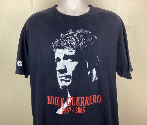 Vintage WWE Eddie Guerrero T-shirt 1967-2005 Pro Wrestling 