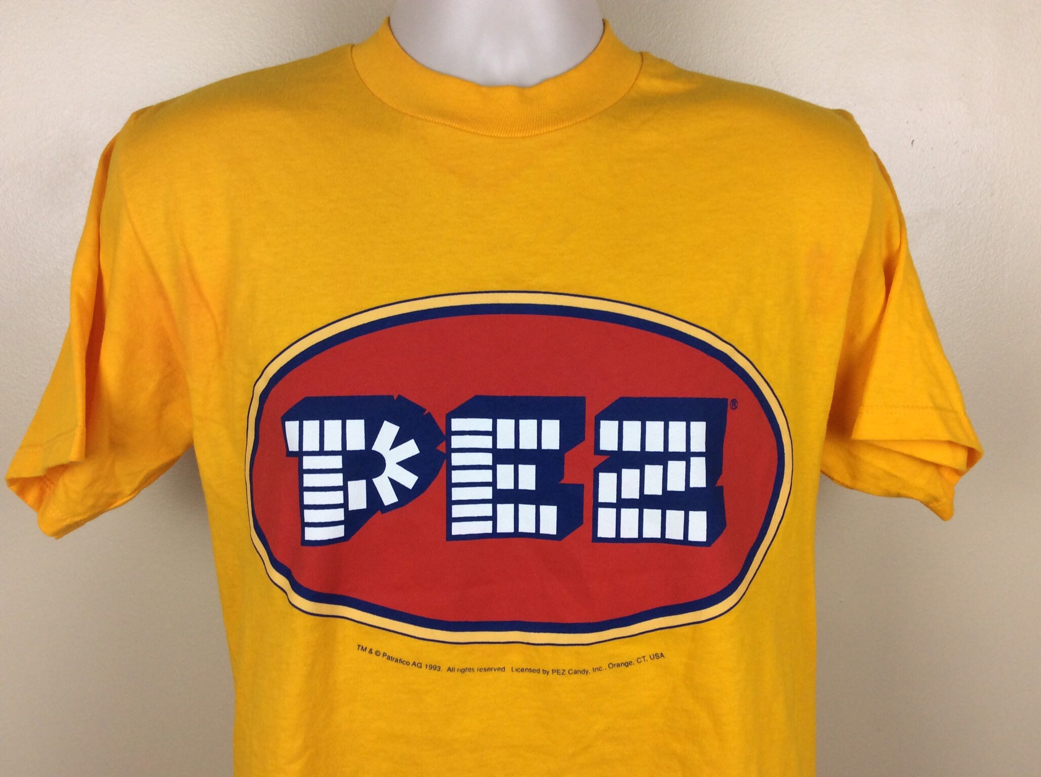 Vtg 1993 Pez T-shirt Gold Yellow M/L 90s Candy Toy Jerzees - Etsy