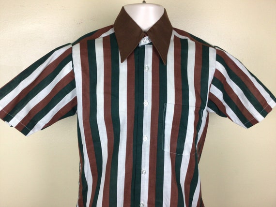 Vtg 70s K mart Vertical Striped Short Sleeve Button Down Brown