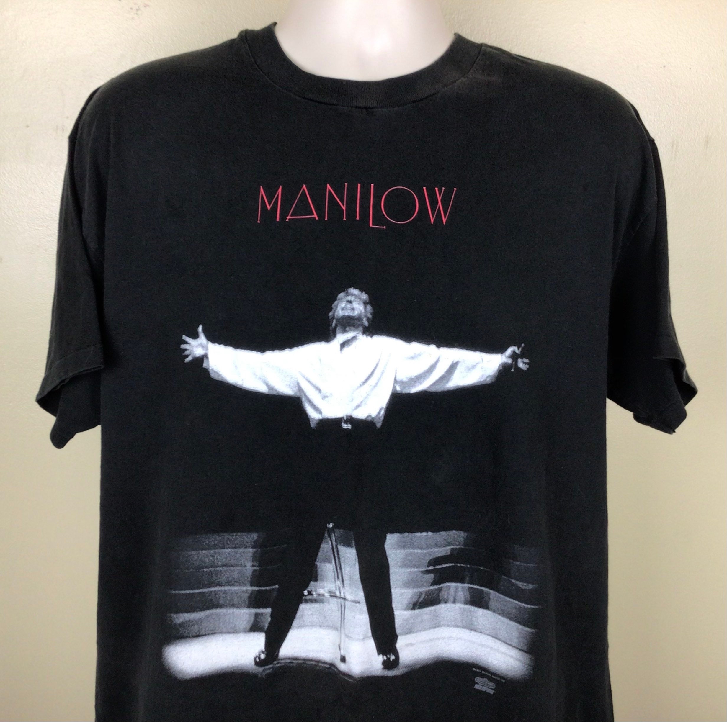 Discover Vtg 1994 Barry Manilow Concert T-Shirt