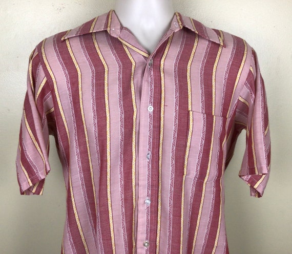 Vtg 70s Van Heusen 417 Vertical Striped Short Sle… - image 1