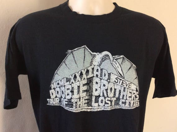 Vtg 1981 The Doobie Brothers Concert T-Shirt Blac… - image 1