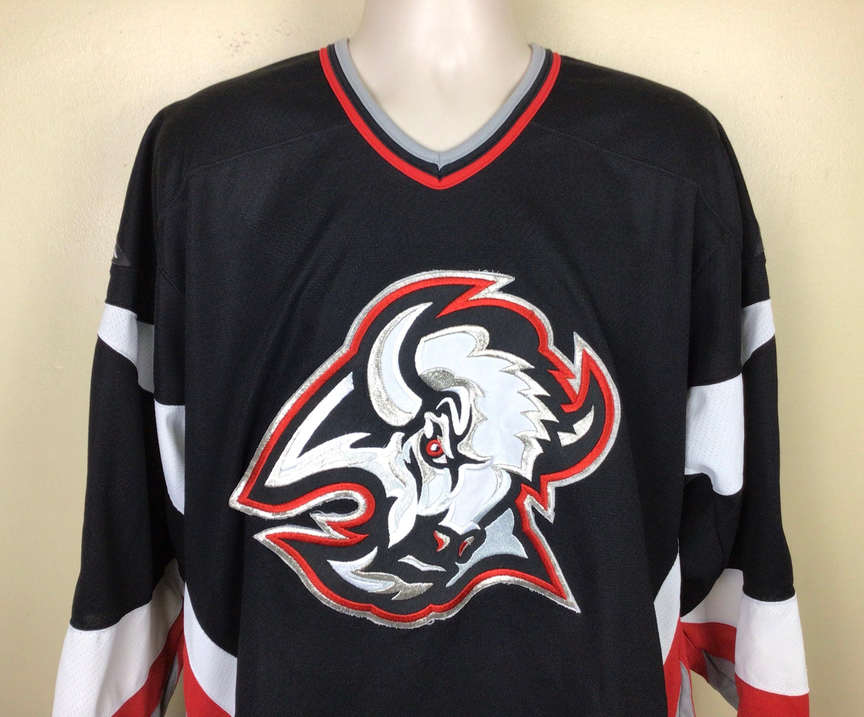 RARE VINTAGE Buffalo Sabres Goathead Jersey CCM Boys S/M