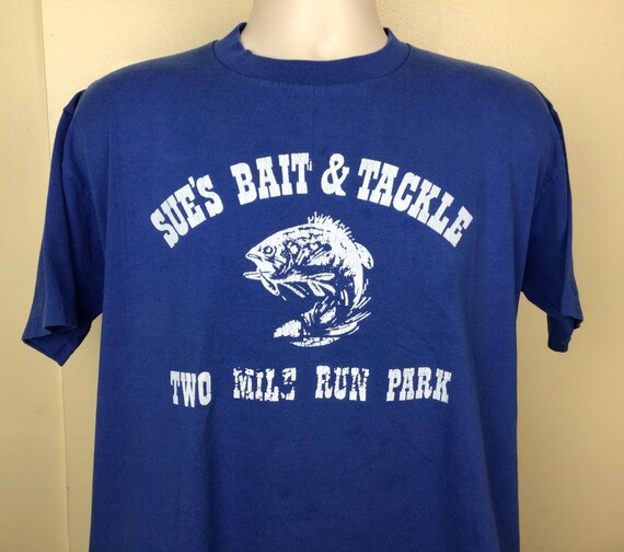 Vtg 80s Sue’s Bait & Tackle T-Shirt Blue L Fish Fishing Bait Shop Single  Stitch