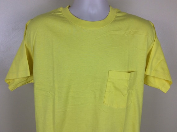 Vtg 90s Hanes Bill Blass Collection Plain Yellow Pocket T-Shirt L Blank Made In USA