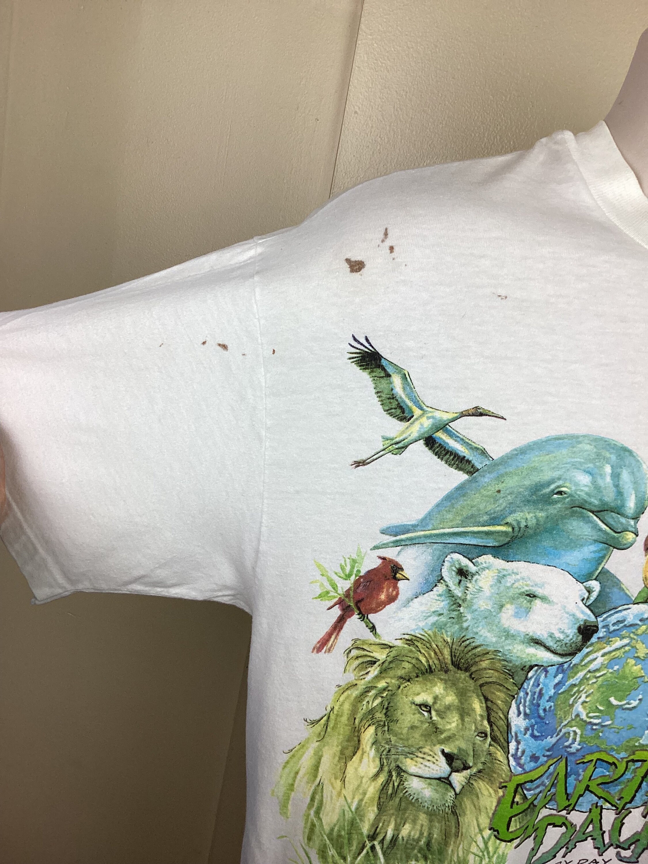 Vtg 1994 Earth Day T-shirt off White L 90s National Wildlife Vtg 1994 Earth Day T-shirt off White L 90s National Wildlife