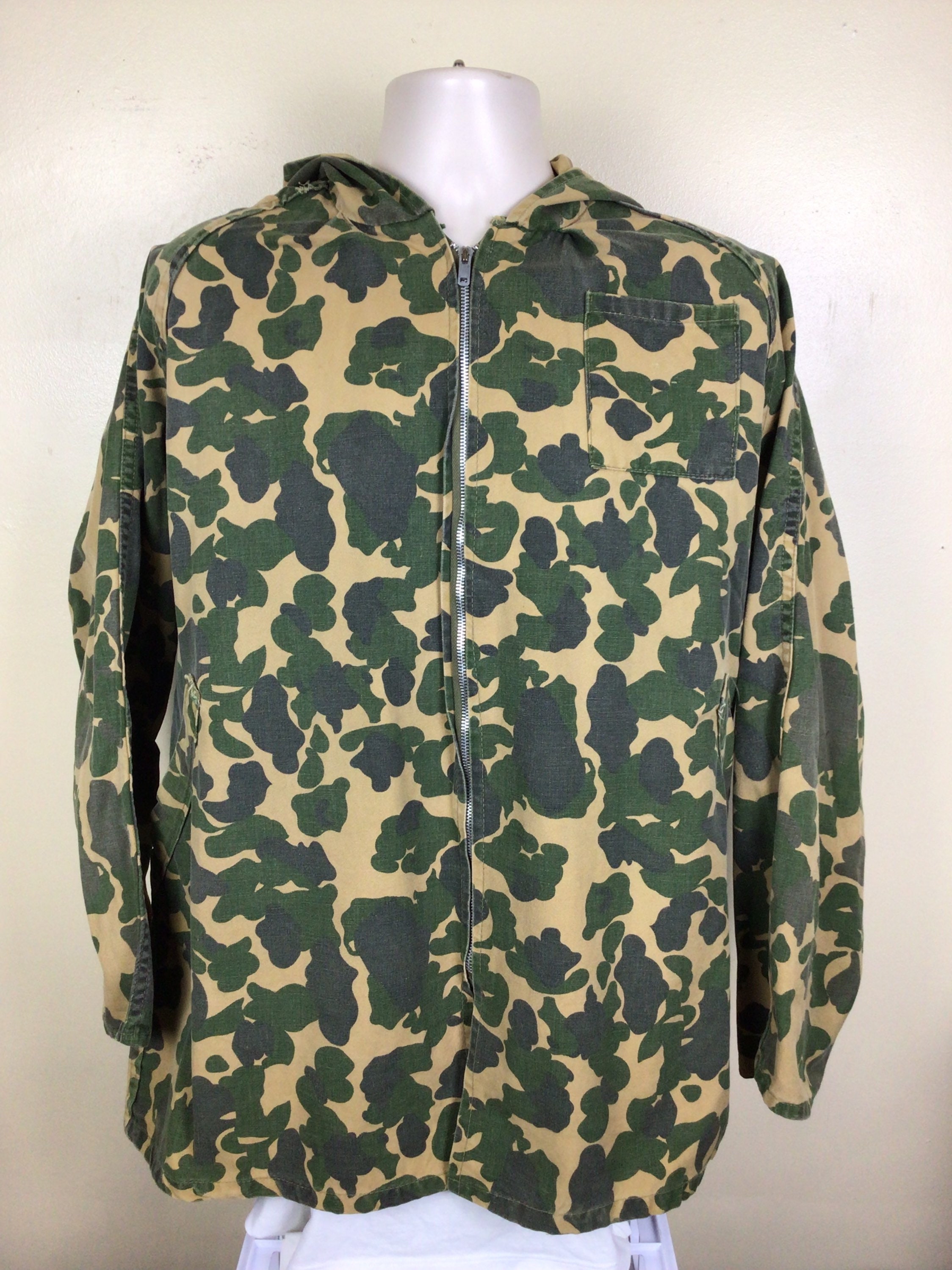 Vtg 60s Bullseye Bill Duck Camo Hooded Jacket Green XL Hunting Camouflage  Outer Layer 