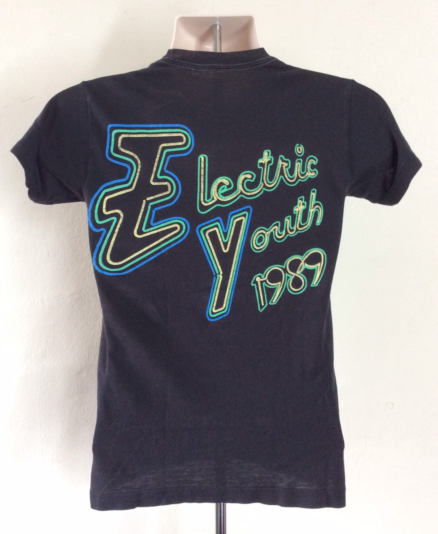 新品　Electric Youth TEE L Amazon.com: Electric Youth Retro 80s T-Shirt : Clothing