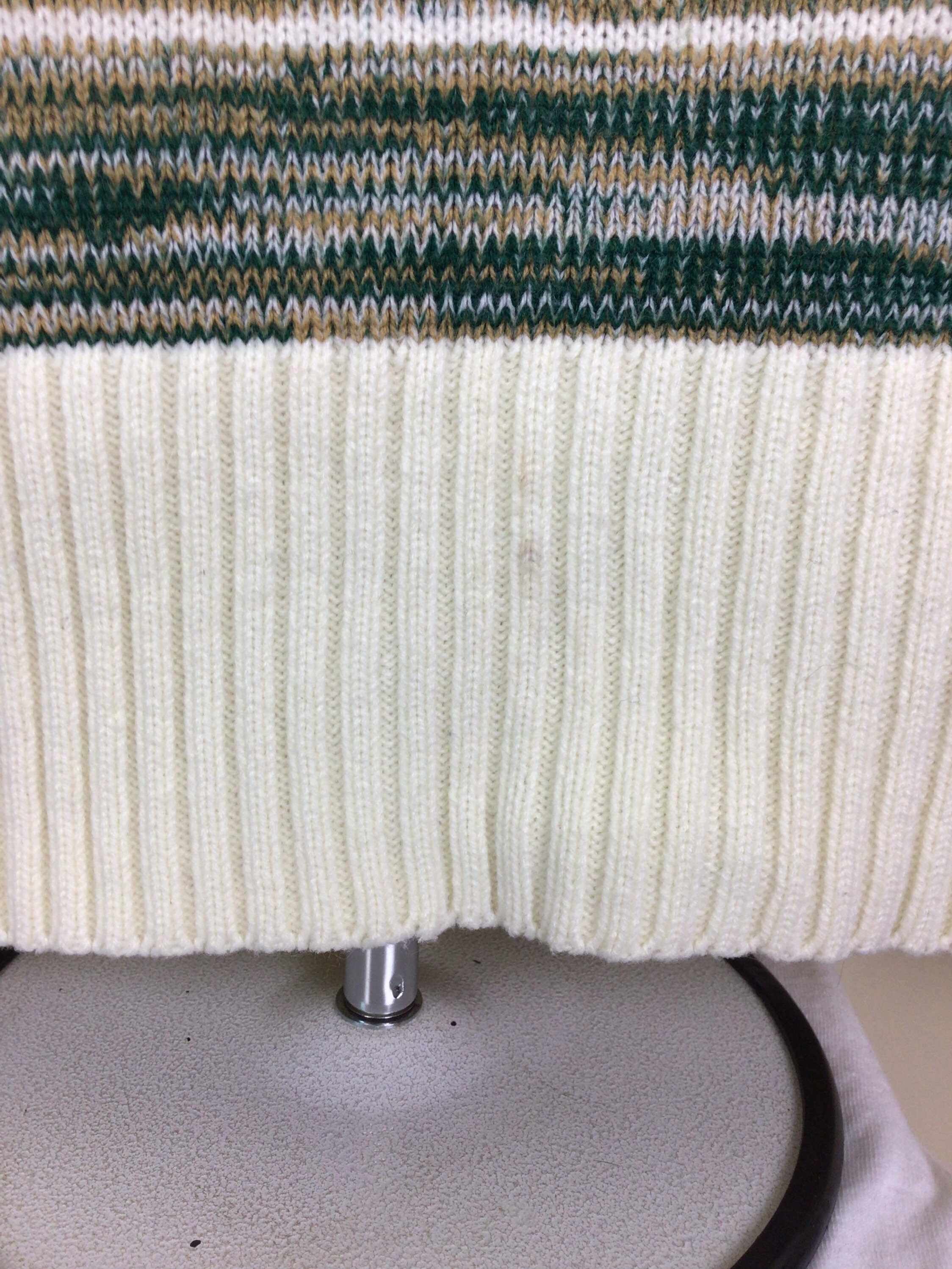 Vtg 70s JC Penney V-neck Collar Sweater Green Ivory M Ski Acrylic 