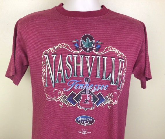 Vtg 90s Nashville Tennessee T-Shirt Maroon M Stri… - image 1