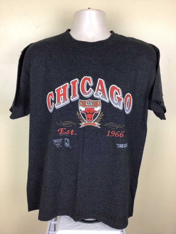 Vtg 1992 Trench Chicago Bulls T-Shirt Charcoal Gr… - image 2