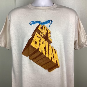 Vintage 1979 Monty Python’s Life Of Brian T-Shirt 70s Holy Grail Flying Circus Comedy Movie Beige Size L/XL