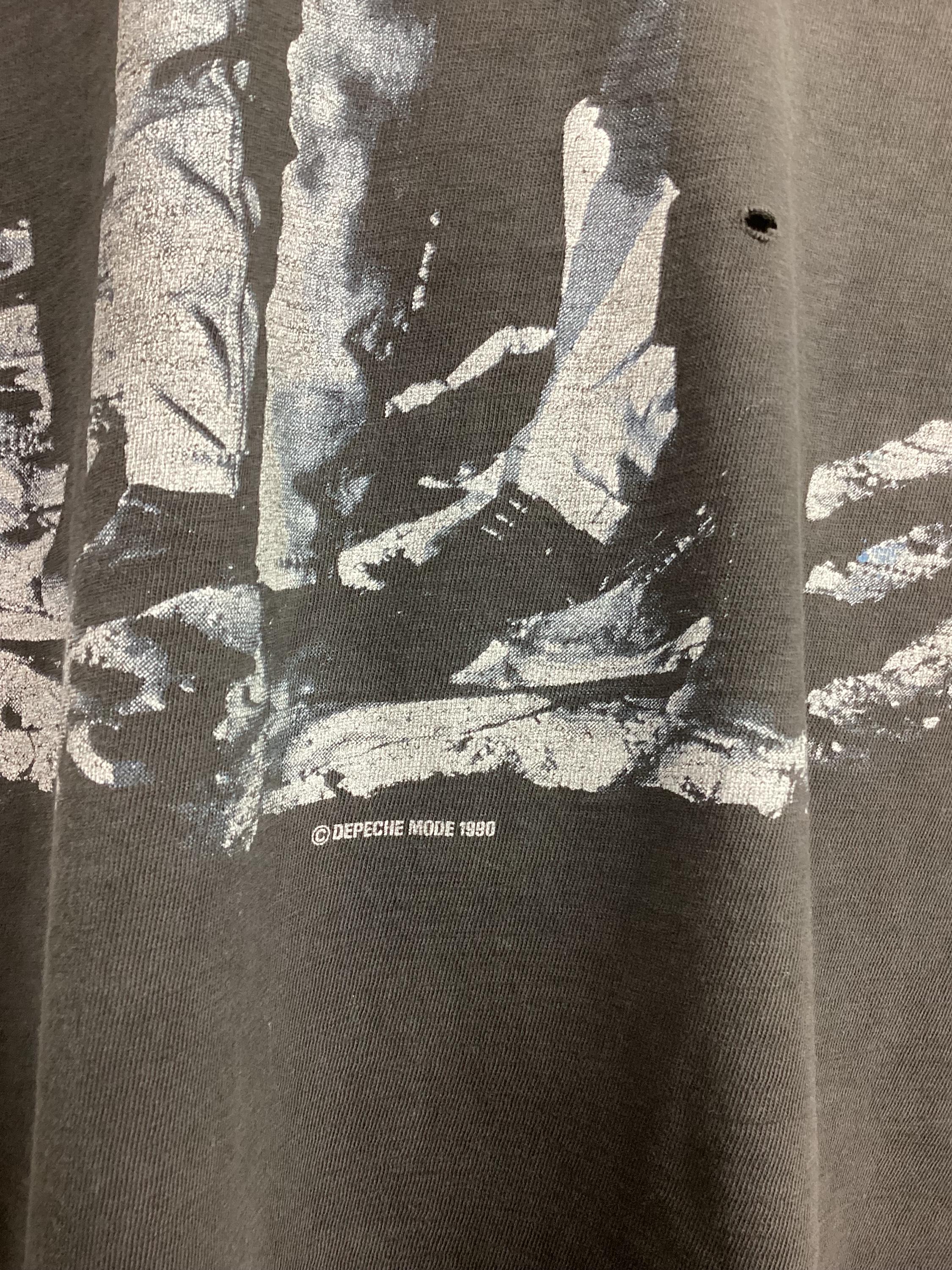Vtg 1990 Depeche Mode World Violation Concert T-shirt Faded
