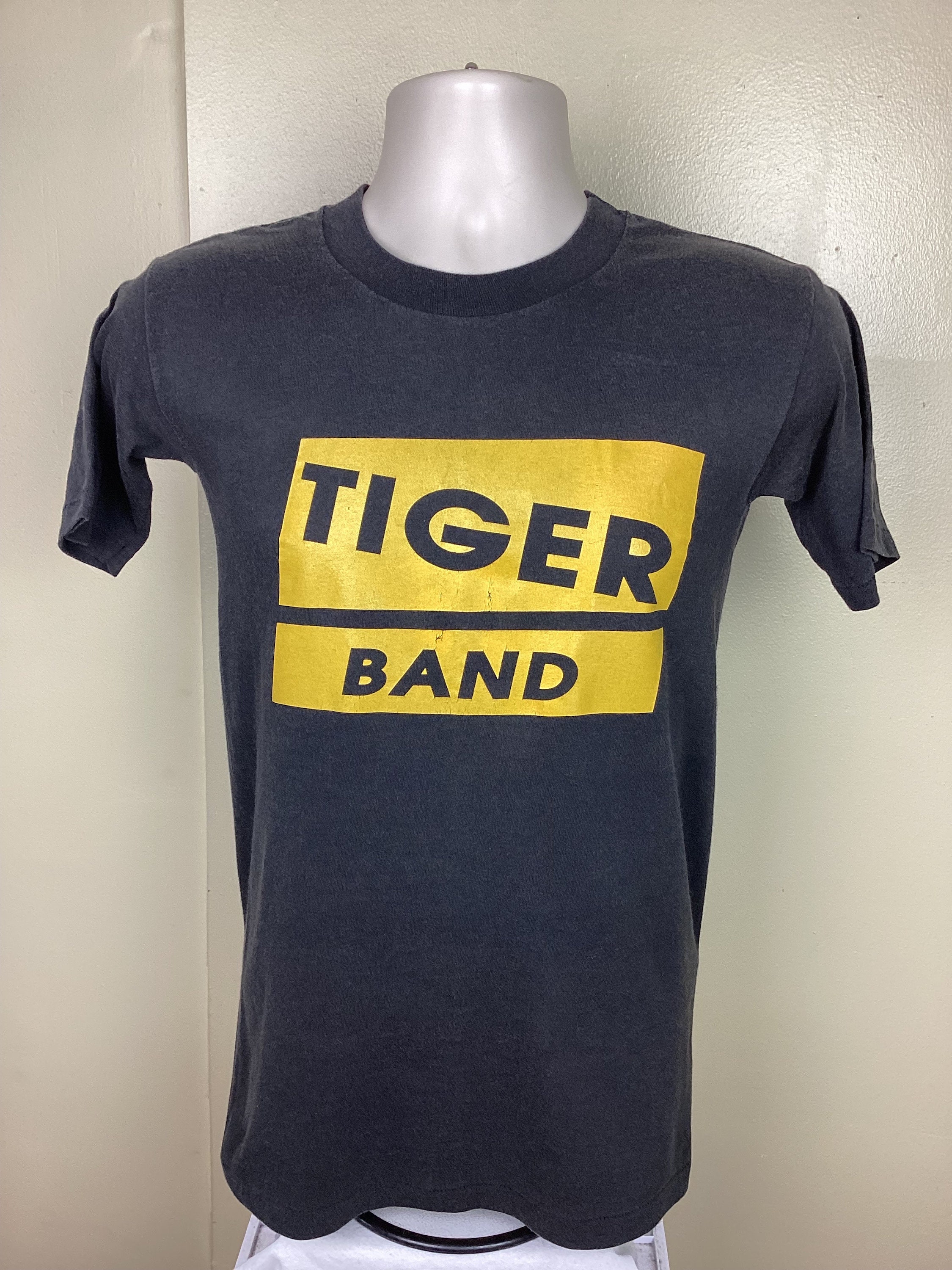 Vtg 80s Tiger Band T-shirt Black XS/S Single Stitch Made in Vtg 80s Tiger Band T-shirt Black XS/S Single Stitch Made in