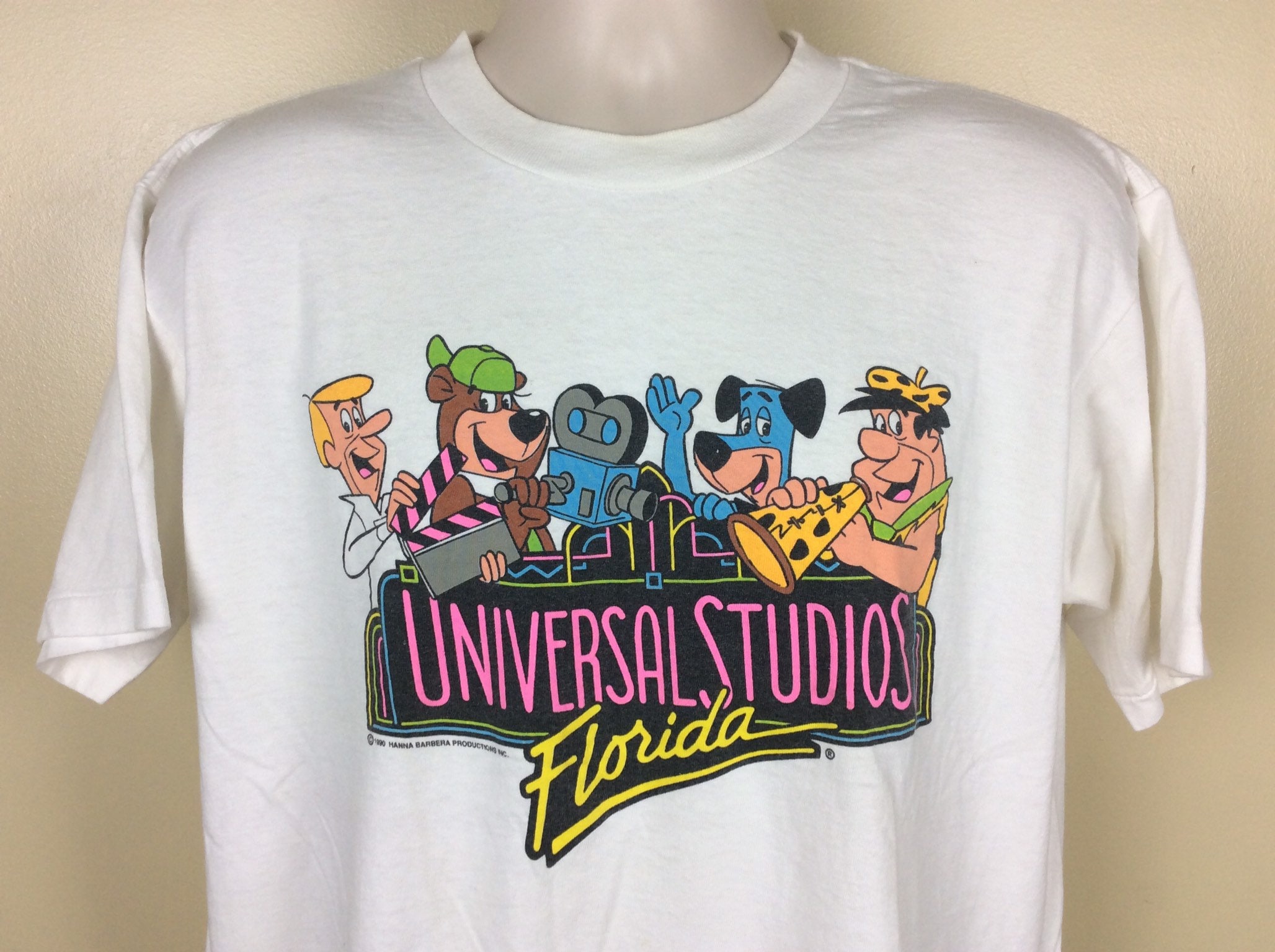 Vtg 1990 Universal Studios T-shirt White XL 90s Hanna Vtg 1990 Universal Studios T-shirt White XL 90s Hanna