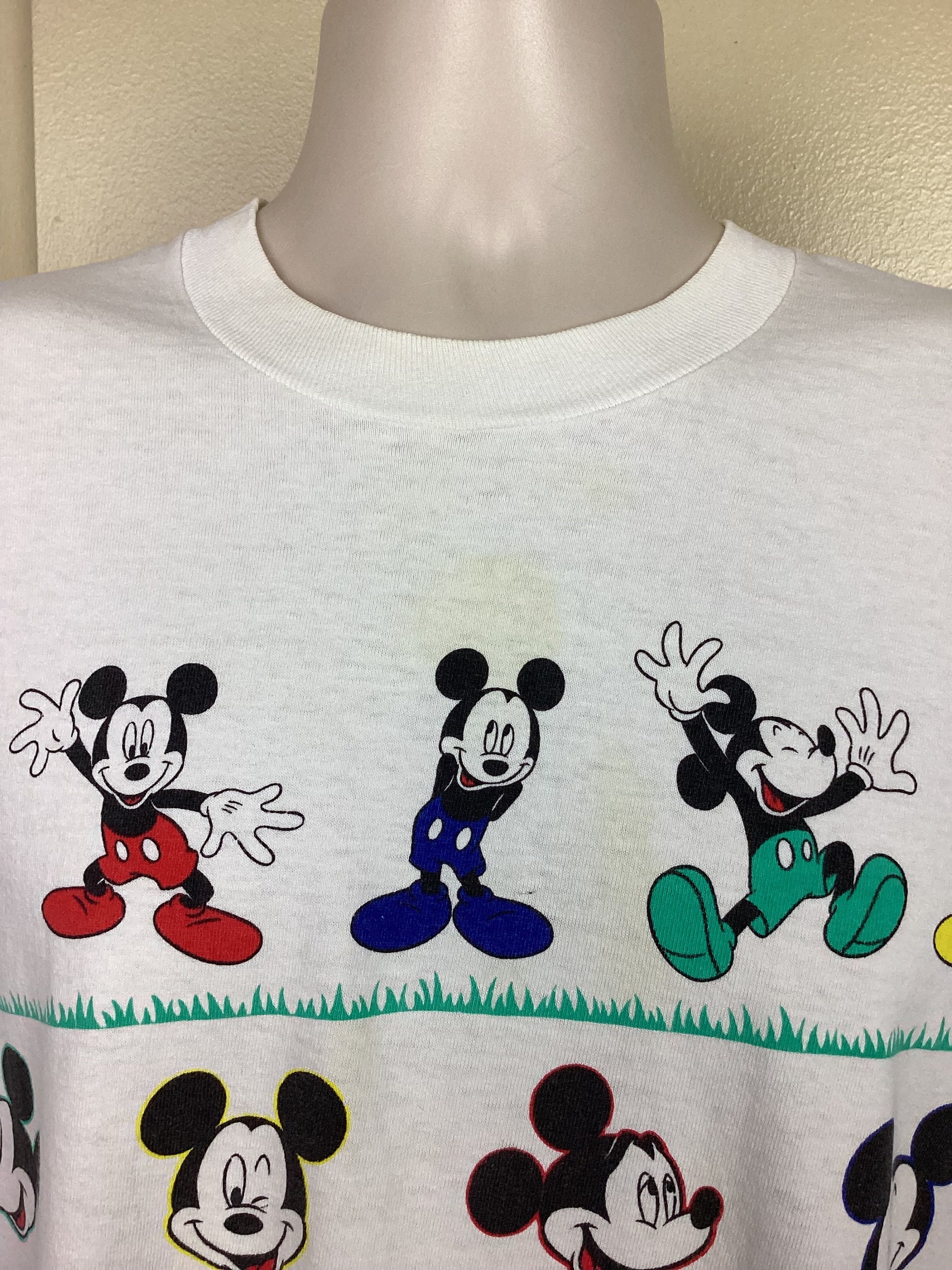 Vtg 90s Mickey Mouse T-shirt White XL Disney Character Vtg 90s Mickey Mouse T-shirt White XL Disney Character