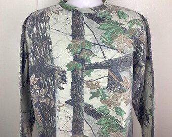 Camiseta vintage Realtree de manga comprida com bolso, estilo anos 90/Y2K, camuflagem 100% algodão, fabricada nos EUA, verde Rattlers, tamanho XL.