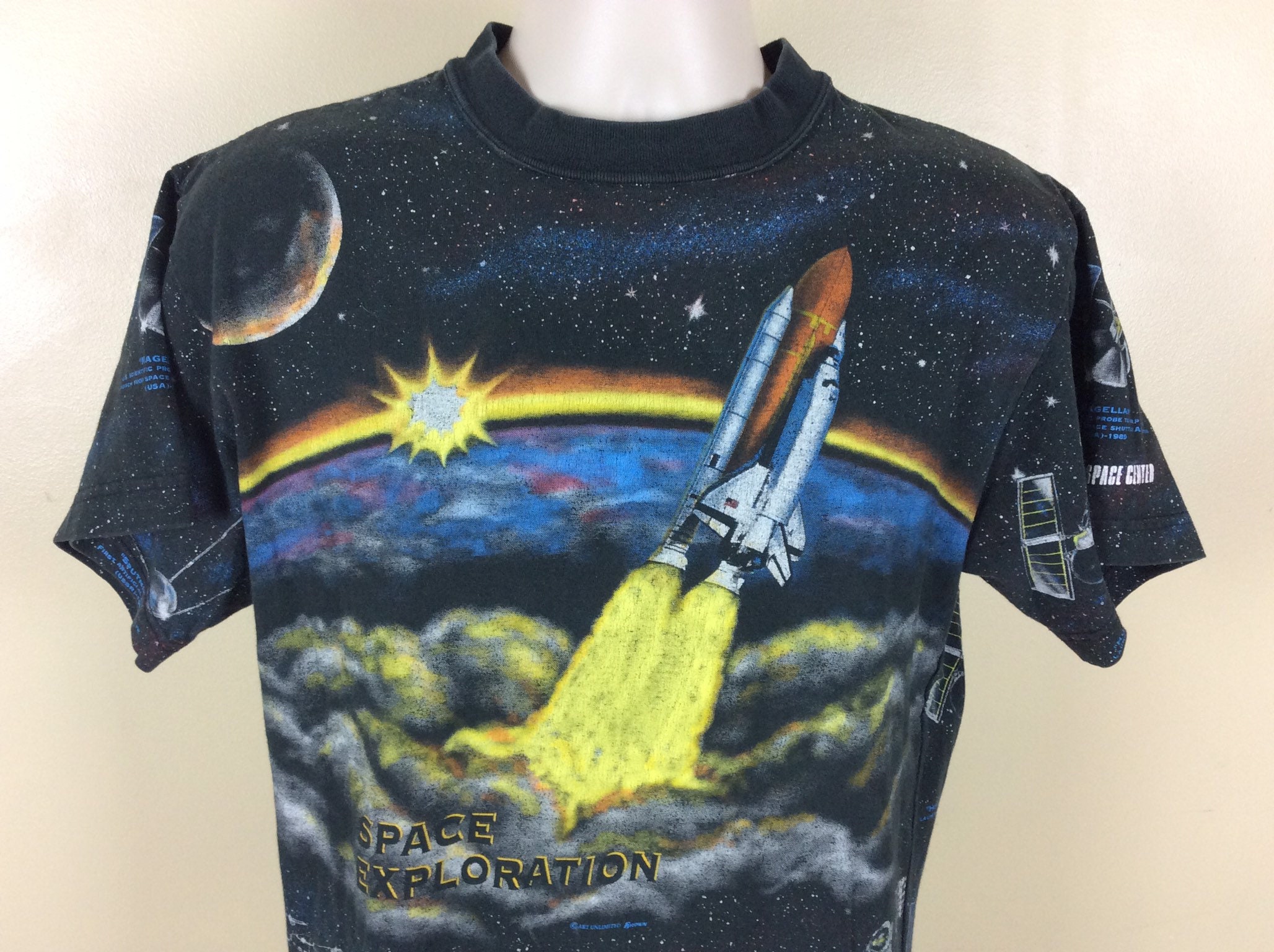 Vtg 90s Space Exploration All Over Print T-Shirt Black M Kennedy 