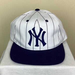 キャップ 90s New York Yankees Baseball Pinstripe Vintage 90s New York Yankees Pinstripes Snapback Hat White Logo 7