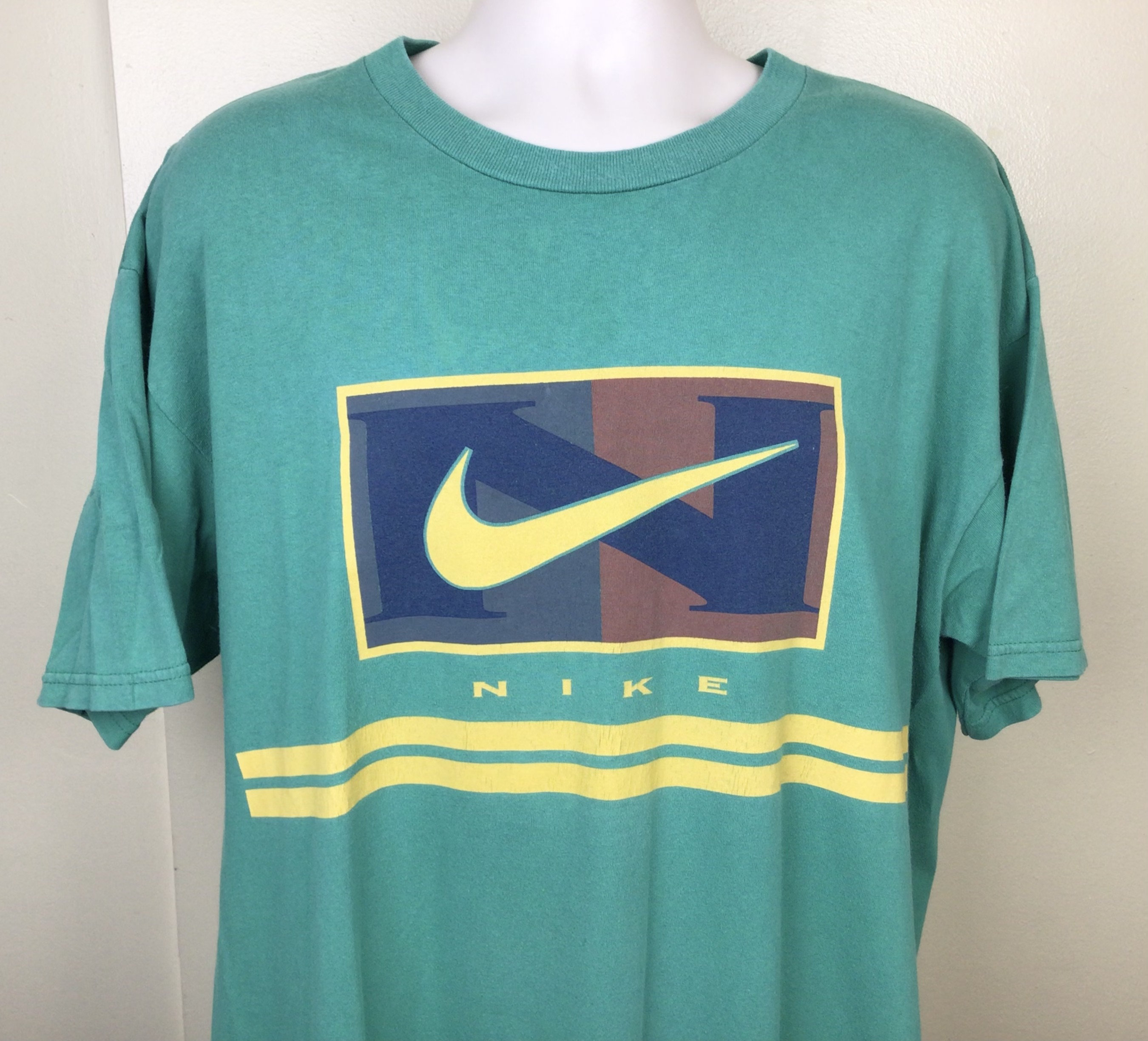 Vtg 90s Nike Swoosh Logo T-shirt Green L/XL Made in USA - Etsy Vtg 90s Nike Swoosh Logo T-shirt Green L/XL Made in USA - Etsy