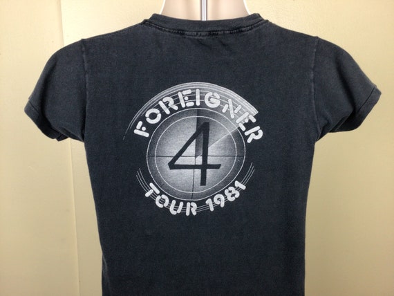 Vtg 1981 Foreigner 4 Concert T-Shirt Faded Black … - image 2