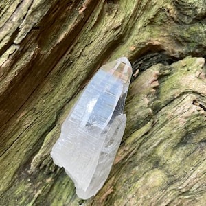 Stunning Columbian Lemurian Optical Quartz Point 45g Specimen