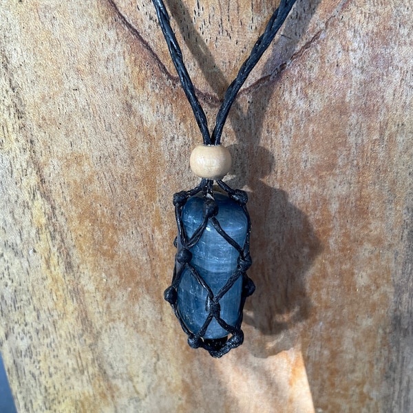 Lovely Tumbled Genuine Kyanite Macrame cage Pendant, Interchangeable Necklace