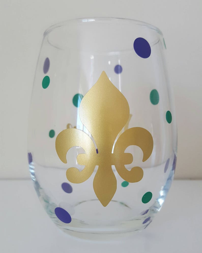 Personalized Mardi Gras Wine Glass New Orleans Fleur De Lis Etsy