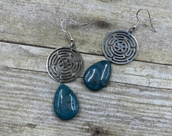 Blue agate wheel of hekate earrings, wheel of Hecate earrings, crystal earrings, stone earrings, pagan earrings, occult earrings