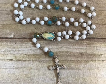 White and blue glass rosary, catholic rosary, handmade rosary, baptism gift, first communion gift, confirmation gift