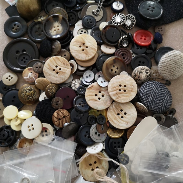 Lot# boutons #divers #nacre corne #plastique# maxi #petit strass# métal #pression #fil# paillettes