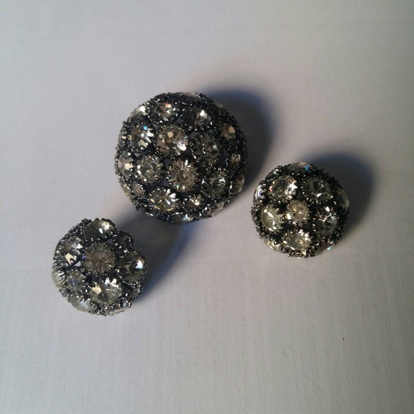 Boutons boule strass#bijou#jewelry#couture# chic