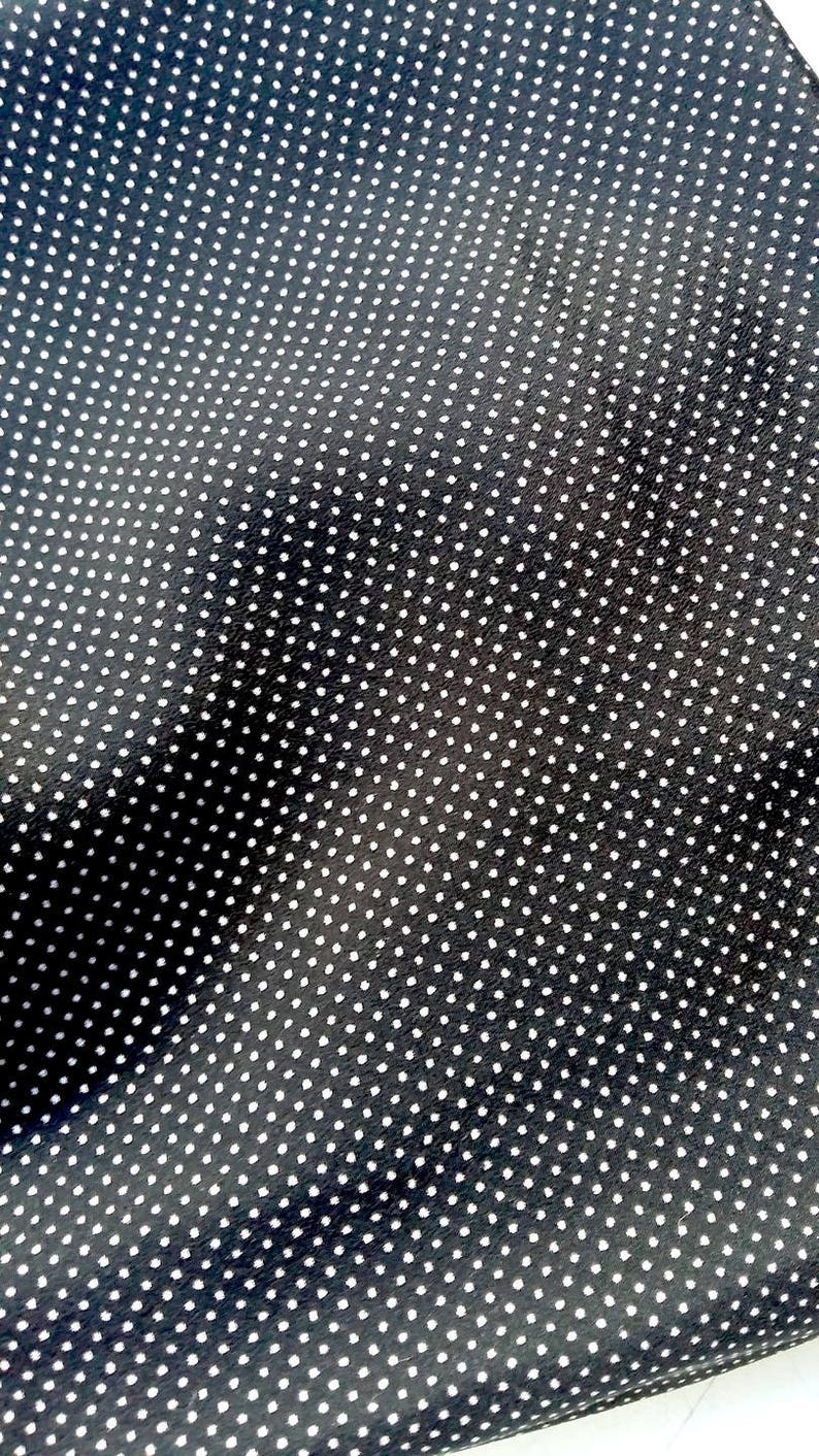 JOLIE SOIE POLY Noire A Pois Blancs