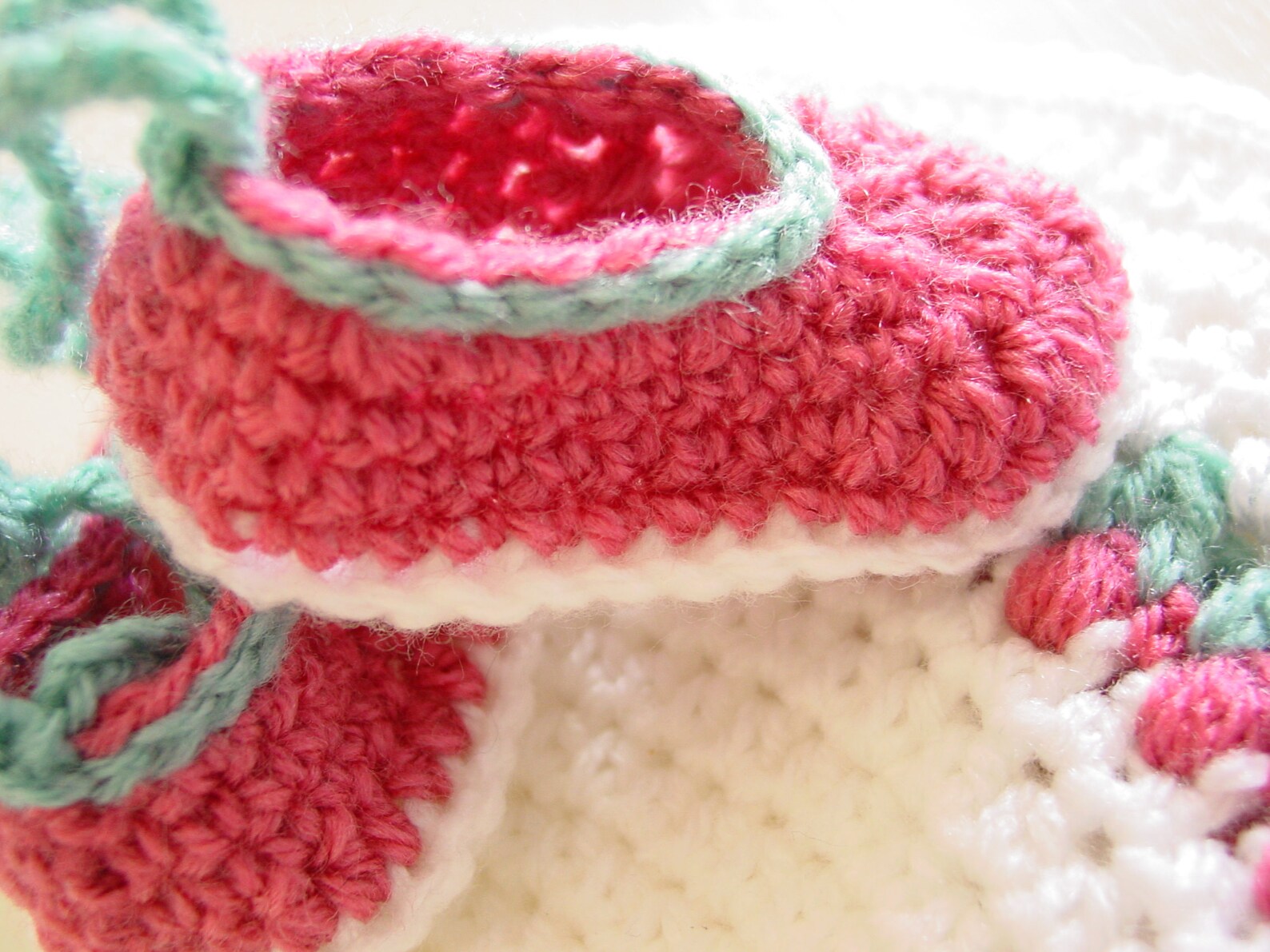 baby hat, easter bonnet, newborn gift set, baby girl , baby beanie, hat and shoe set, baby 0-3 months, ballet shoes, newborn gir