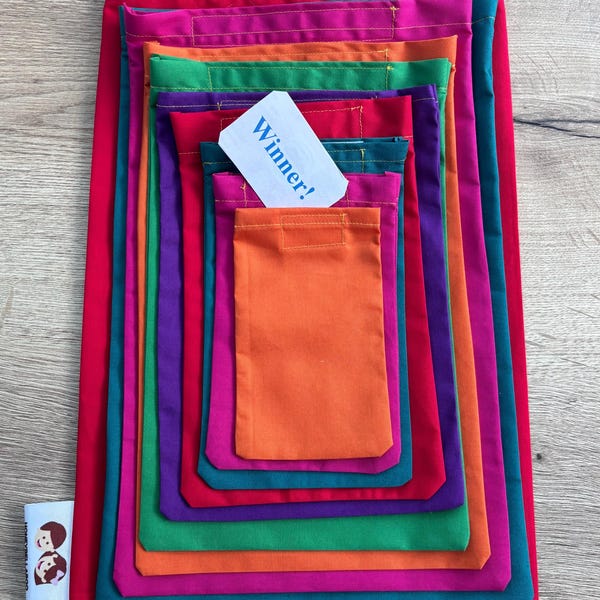 Block Colours Reusable Pass the Parcel Party Game