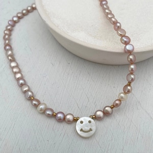 Smiley Face Pearl Choker Necklace, Summer Choker, Boho Choker, Beach Choker, Beaded Gemstone Choker, White Choker, Cute Choker