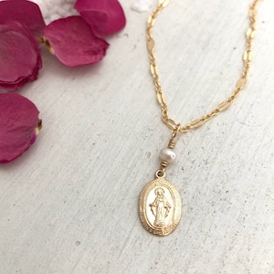 Miraculous Medal Dainty Necklace. Catholic Necklace. Virgin Mary Necklace. Religious Necklace. Medal Necklace. Mary Necklace. Silver. Gold.