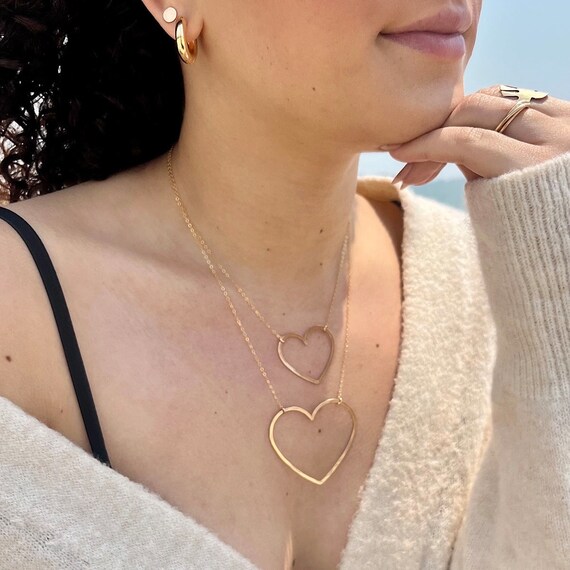 14kt Gold Filled I Heart Paris Necklace Inspired by Emily in Paris, Simple Solid Gold Necklace, Minimalist Heart Pendant, Trending Necklace