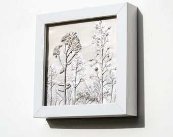 Doos ingelijst gips gegoten tegel, botanische bas-reliëf, ALPINE KUNST, ondernemer kunst, moderne kunst aan de muur, sliver en witte kunst aan de muur, cadeau voor hem