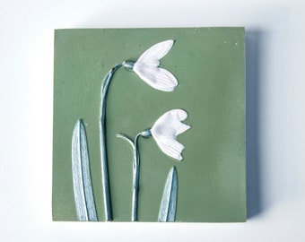 Green Decorative botanical Snowdrop art tile, Plaster relief cast plaque, nature wall art, gift for her, original present, minimalist decor