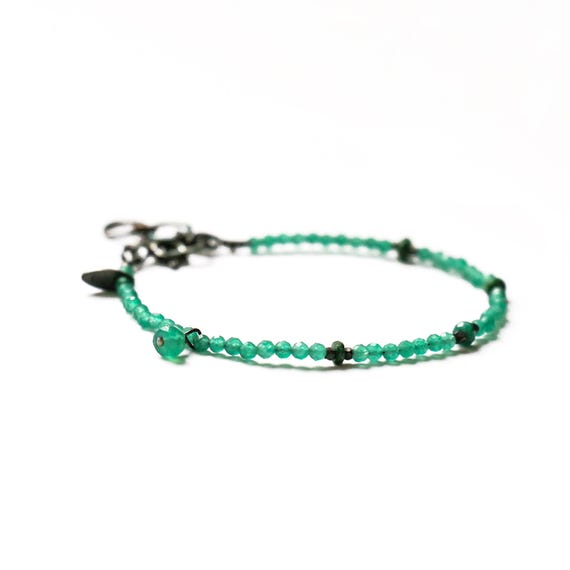Mini Green Onyx Beaded Bracelet: Emerald Details and Oxidized Silver