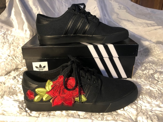 adidas skate shoes black